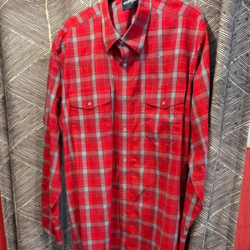 Wrangler Men's Red and Gray Plaid Shirt